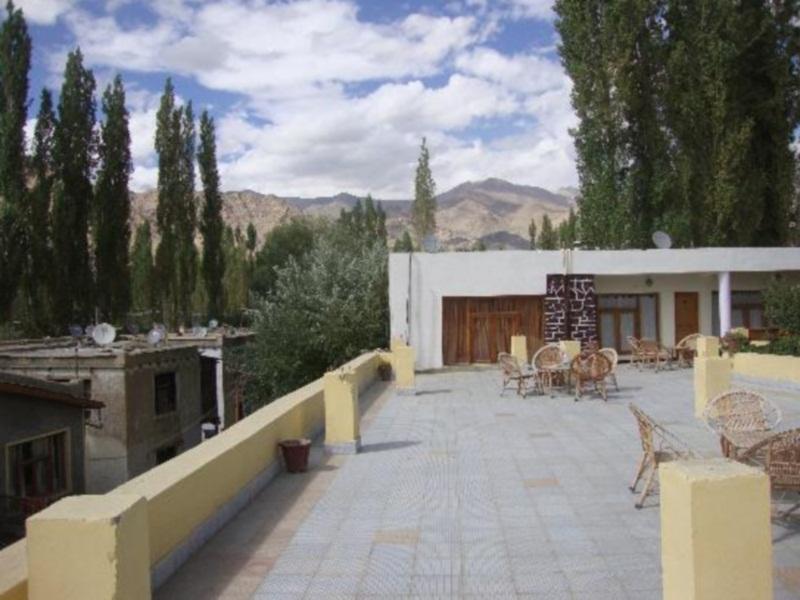 Hotel Pangong Leh Buitenkant foto